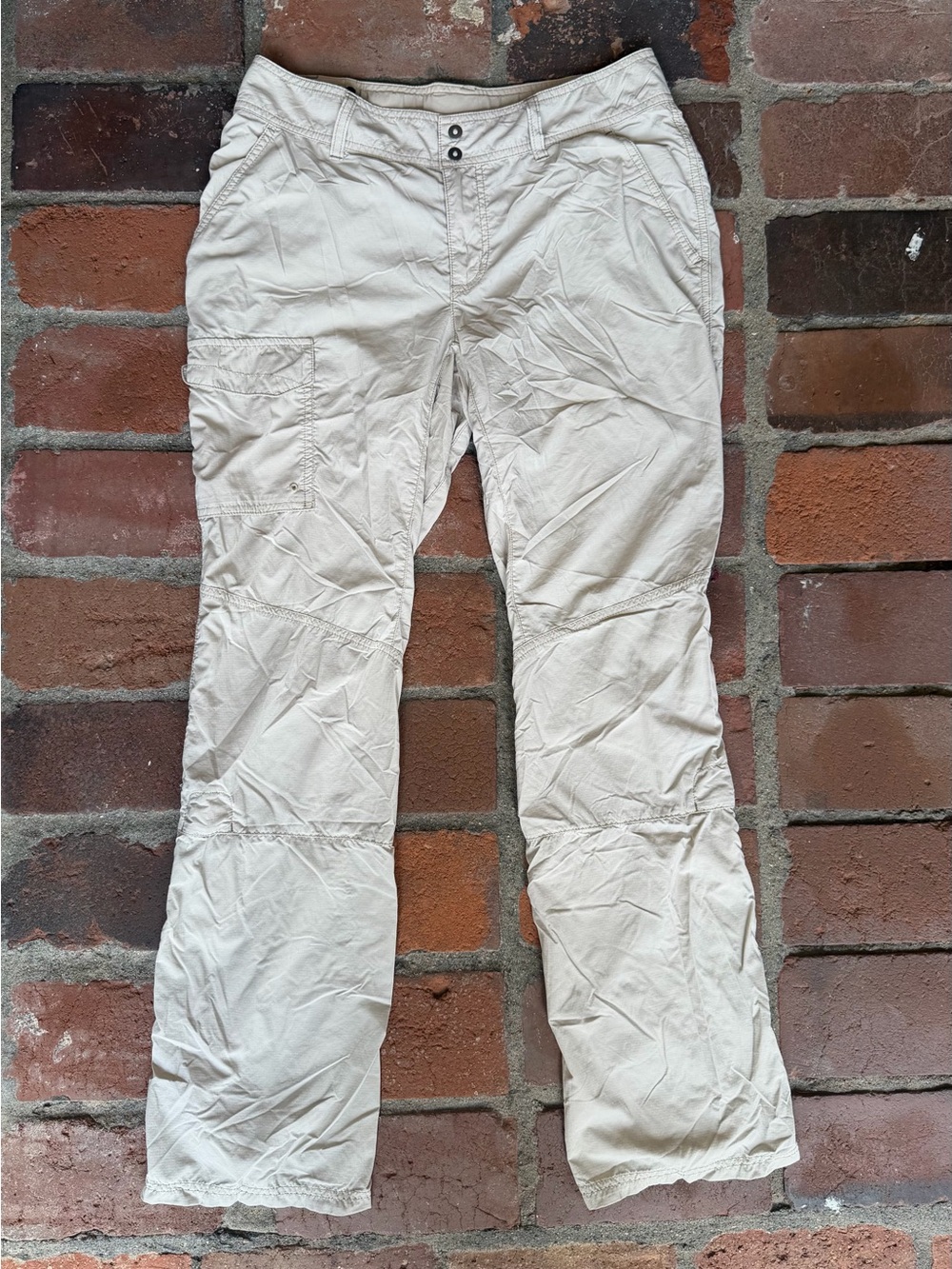 Columbia  Light Beige Cargo hiking Pants